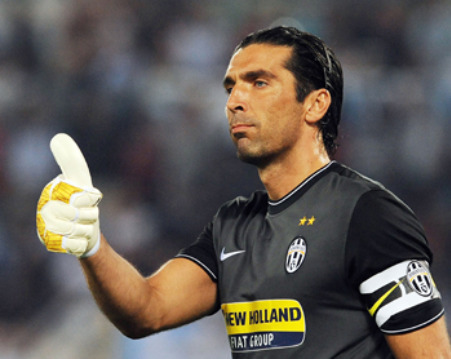 Buffon wants new deal from Juventus