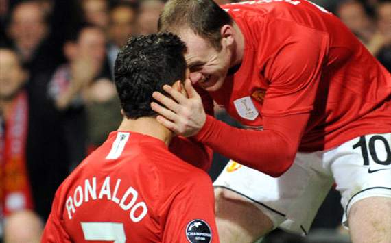 Wayne Rooney has lifted the lid on his relationship with former Manchester United team-mate Ronaldo, as well as his dressing room habits.