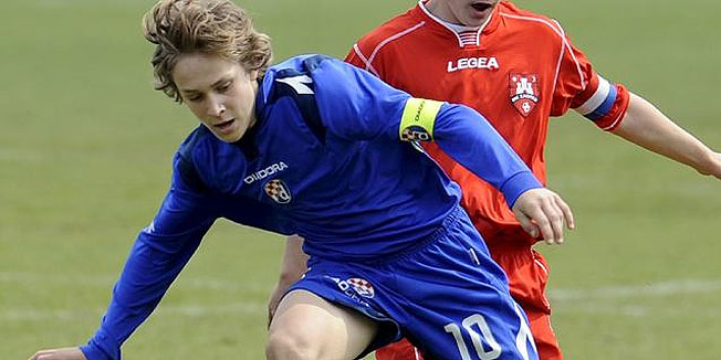 16 years old Alen Halilovic first goal with the Dinamo Zagreb