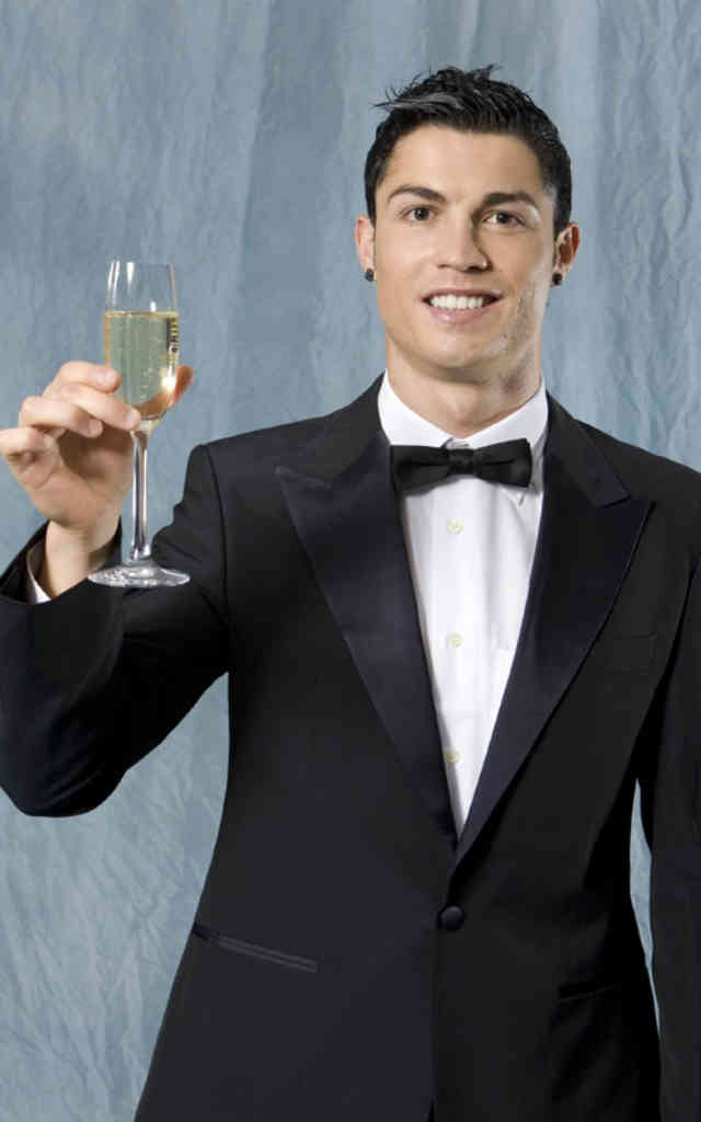 Champagne showers Ronaldo?