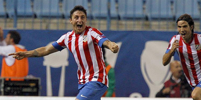 Golazo del Cebolla Rodríguez scores at the last seconds of the match and got his team to win