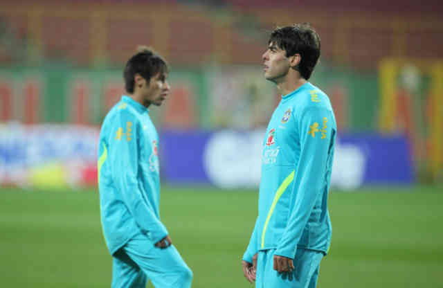 Neymar on Kaka:" He is a legend!"