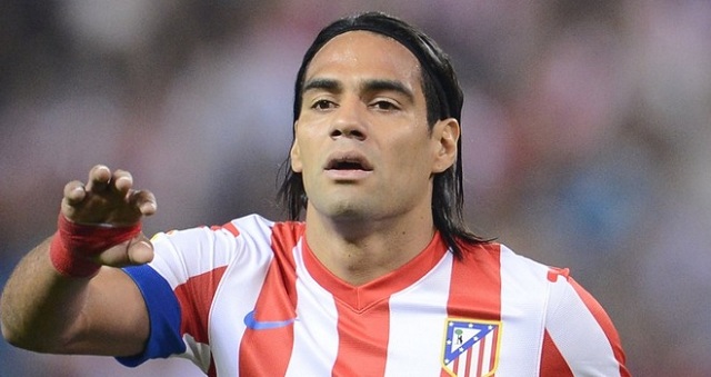 The Argentinian coach of Atletico Madrid Diego Simeone praises his Colombian striker Radamel Falcao. He sees him compete with Messi and Ronaldo for the Ballon d'Or.