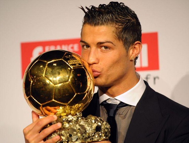 Ballon d'Or-Cristiano Ronaldo:" If I could I would vote for myself!"