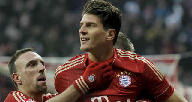 Bayern Munich breezed back to winning ways on Saturday afternoon with a comfortable 5-0 victory at home to Hannover 96