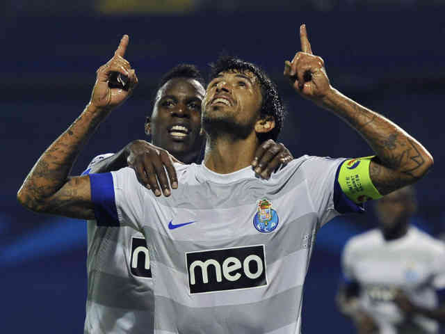 FC Porto beat Dinamo Zagreb 3-0 in the Champions League on Wednesday to set up a decider with Paris Saint-Germain in two weeks' time for the top spot in Group A.