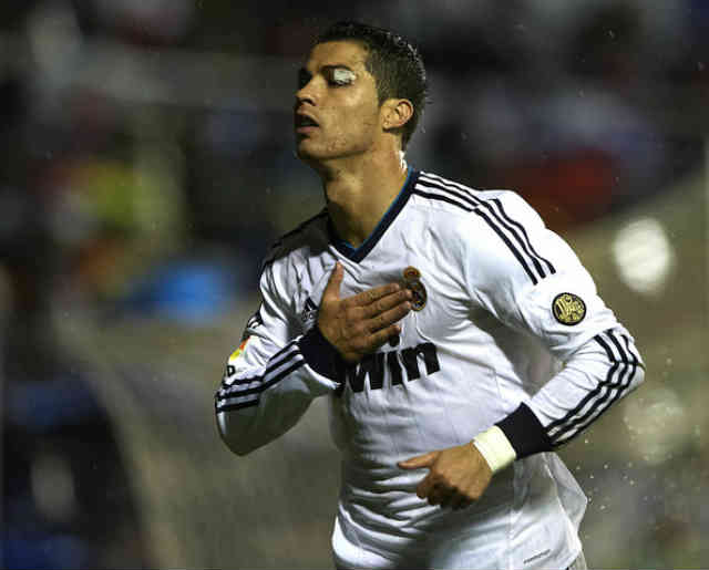 Ronaldo refuses to go off and brings a goal against UD Levante