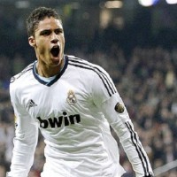 Author of an outstanding game yesterday against FC Barcelona in the semi-finals of the Copa del Rey, Raphael Varane is the new star of Real Madrid. The French defender -19 years old- equalized for Real with ten minutes to go