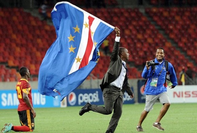 Debutants Cape Verde qualified for the last eight of the Africa Cup of Nations after coming from behind to beat Angola 2-1 in Port Elizabeth.