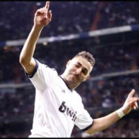 Karim Benzema celebrates his goal against Valencia at the Copa del Rey