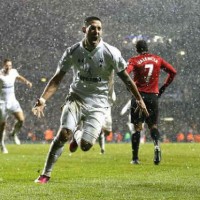 Manchester United go on with a win but at the last seconds Clint Dempsey with a equaliser