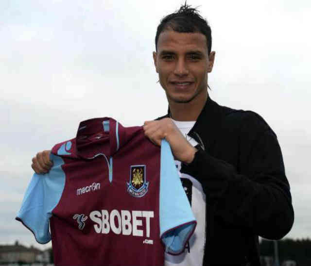 Marouane Chamakh is fired up for his team West Ham