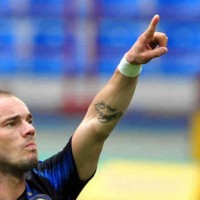 Galatasaray offer Wesley Sneijder