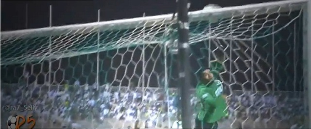 Elton sick goal -Al-Fateh- vs Al-Ahli - a missile in the top corner of the goal- the goalkeeper couldn't do anything