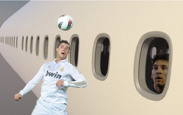 Lionel Messi cannot believe his eyes, Ronaldo so high in the Sky he can see him from the airplane window-