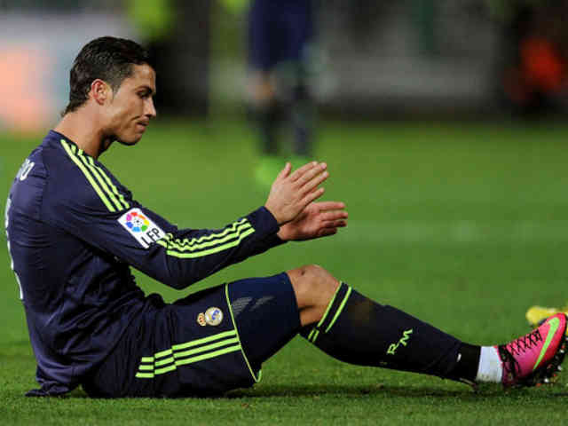 Ronaldo in shock by bringing an own goal