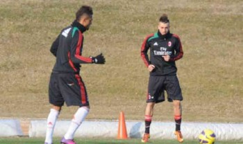 Stephan El Shaarawy shows his skill with the Ghanaian Boetang