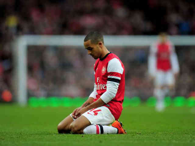 Theo Walcott in shock as Arsenal get a massive defeat in the FA Cup