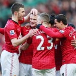 Early goals from Javier Hernández and Wayne Rooney gave Manchester United a 2-0 half-time lead but Chelsea fought back to draw their FA Cup quarter finals.