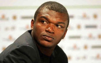 Marcel Desailly believes that AC Milan defenders will have a hard time with Lionel Messi tonight