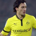 Mats Hummels to replace an ageing Carlos Puyol at Barcelona