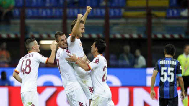 AS Roma go through to finals of the Coppa Italia as they celebrate