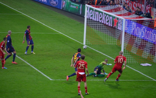 Arjen Robben scored Bayern's third goal tonight but Barcelona will feel more than a little aggrieved at the NBA-style body-check in the lead-up