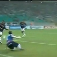 Ricardo of Bahia misses an open-goal in extraordinary fashion.