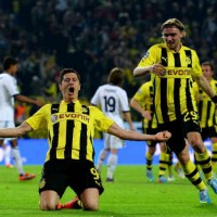 All Europe stop and watch Robert Lewandowski