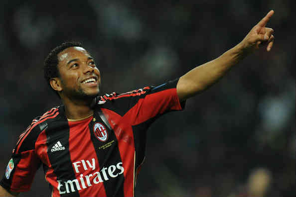 Robinho desires to stay in AC Milan for an extra ten years as he said