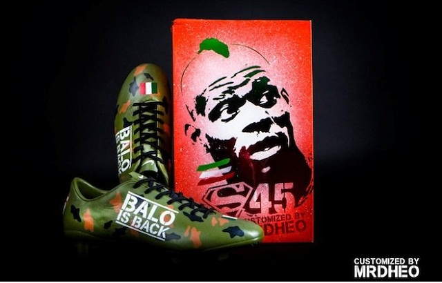 The customized Nike Mercurial camouflage Balotelli 45 shoes by Mr Dheo and the assorted box look pretty cool