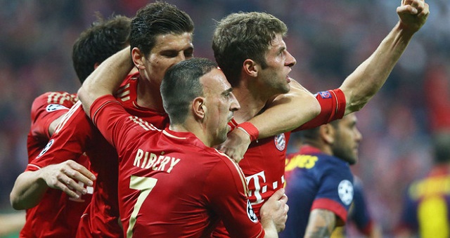 Thomas Mueller scores twice as Bayern Munich dismantle Barcelona in the first leg of the Champions League semi-final.