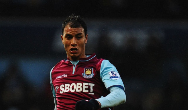 Arsenal striker Marouane Chamakh on loan to West Ham in January, is considering a return in Ligue 1 with Bordeaux.