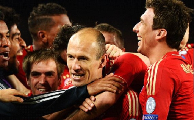 Bayern Munich players celebrate in their semi final win against  Barcelona