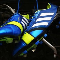 Boasting new innovations and technologies the Adidas nitrocharge 1.0 features a ENERGYPULSE and ENERGYSLING which both harnesses your energy for a greater energy output resulting in a performance lasting more than just 90 minutes.