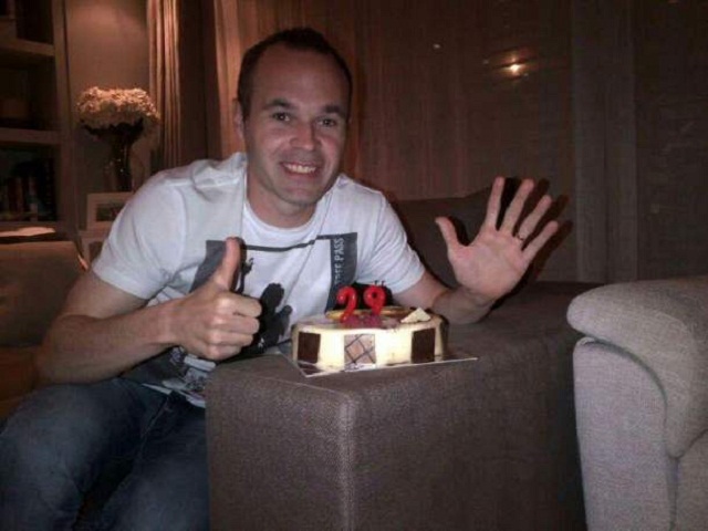 Iniesta celebrating his 29th birthday. His best birthday gift is La Liga title as he wrote on his Facebook page.