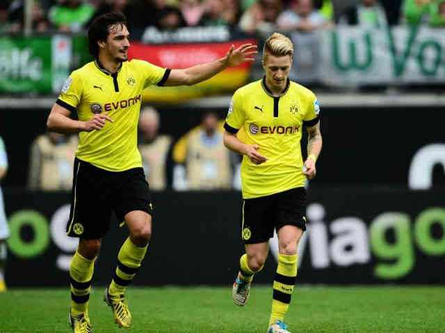 Reus gets two goals for Dortmund and brings them a draw