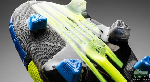 The Adidas Nitrocharge 1.0 also features the TRAXION 2.0 stud configuration which benefits grip and traction on the surface also making them great for running.-football