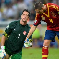 Torres scores and helps the keeper of Tahiti from the floor