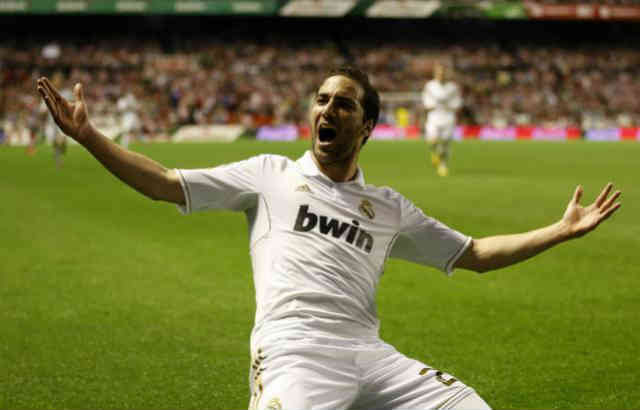 Chelsea now have joined in the race for Higuain
