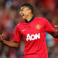 Lingard celebrates his goal with his team, Manchester United