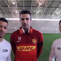 Robin Van Persie is the guest of Players Lounge for an amazing display of football skills