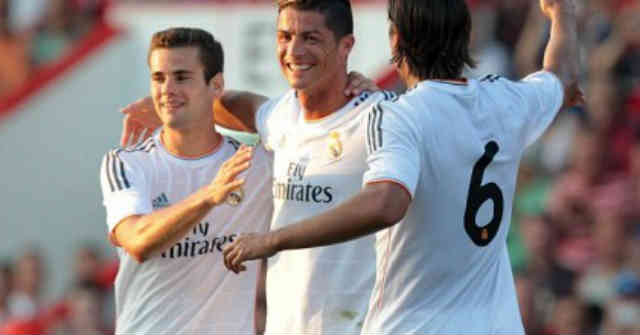 Ronaldo celebrates with his team with his goals