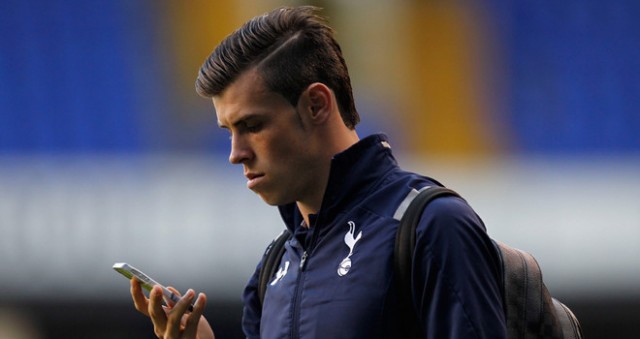 Gareth Bale taking a phone call