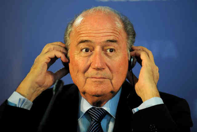 Sepp Blatter believes that to switch the World Cup to the winter in Qatar