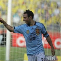 Carzola celebrates his goal for Spain