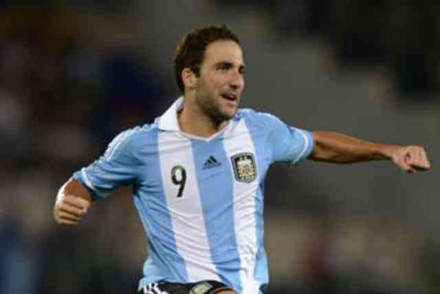 Higuain celebrate his smashing goal against Italy