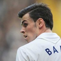£100 Million man Gareth Bale signs for Real