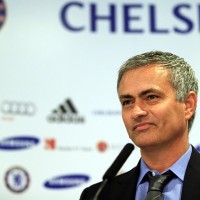 Chelsea's Jose Mourinho back in familiar surroundings