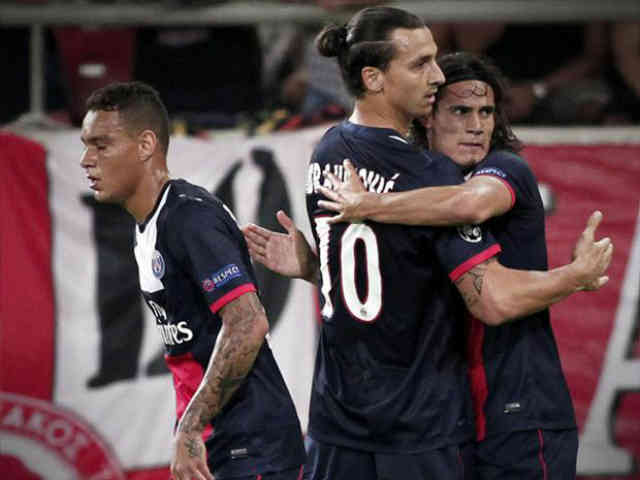 Cavani and Zlatan celebrate their goals